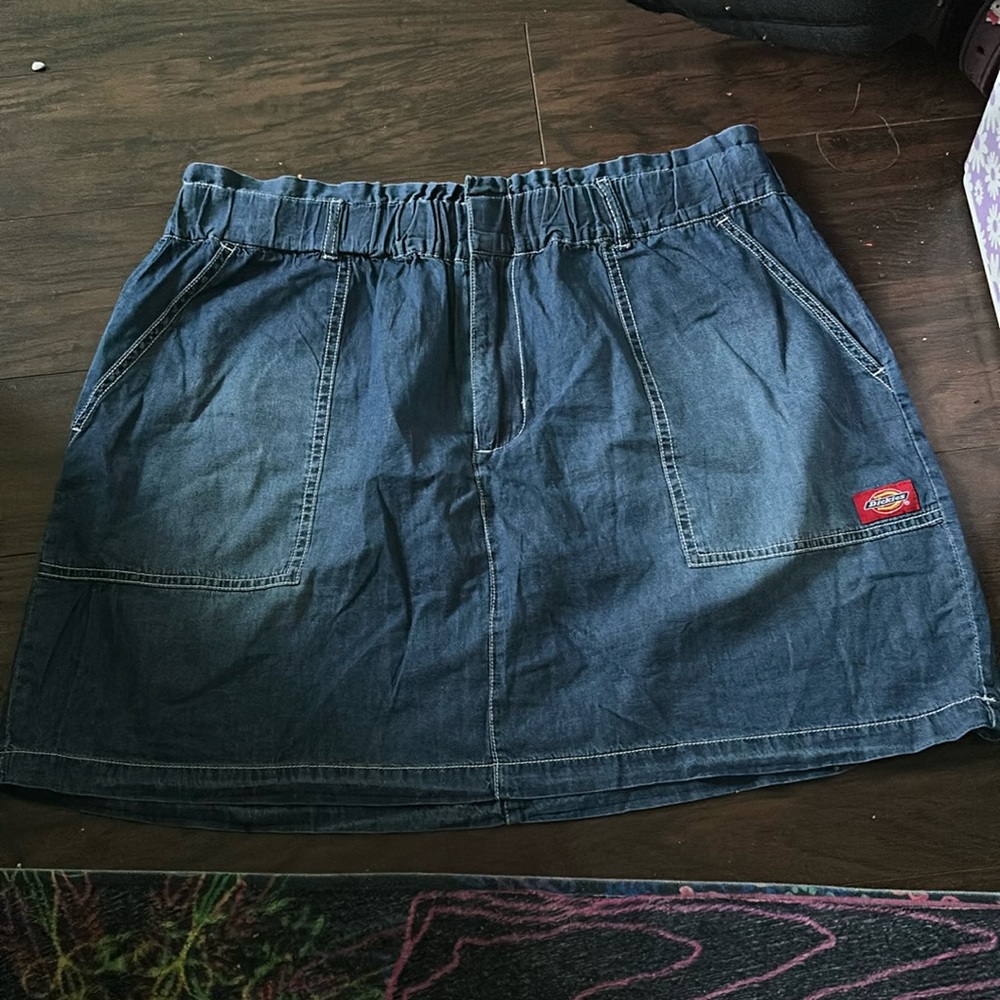 Denim Dickies skirt with pockets!